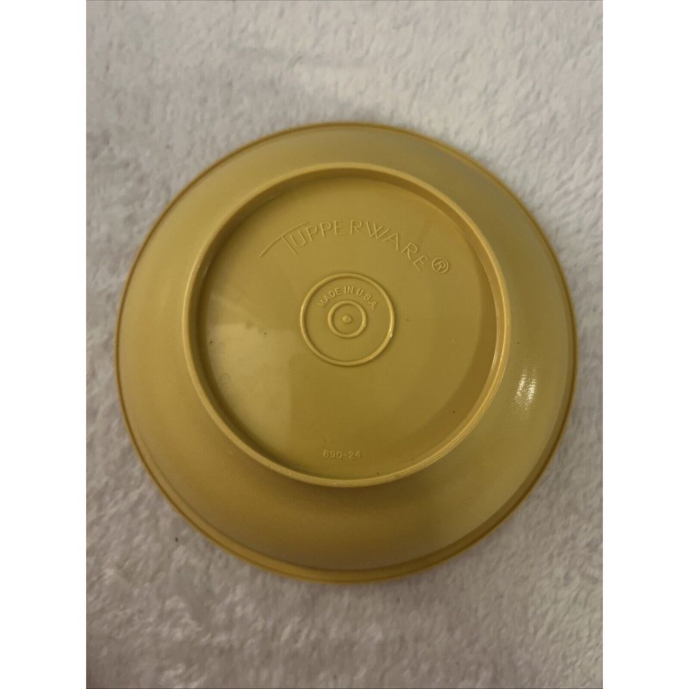 Tupperware Set Cereal Bowls 890-24 Harvest Gold w/Servalier Lids USA Vintage - Picture 3 of 5